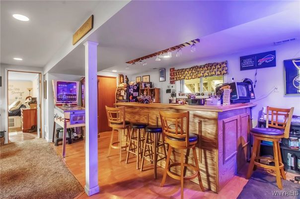 Interior, Recessed Lighting, Wood Texture Flooring