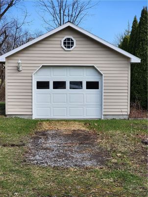 Detached Garage, Exterior