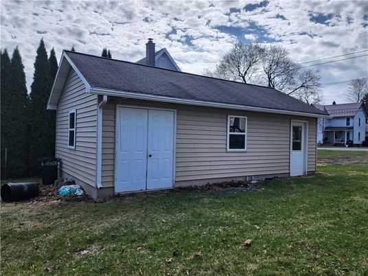 Detached Garage, Exterior