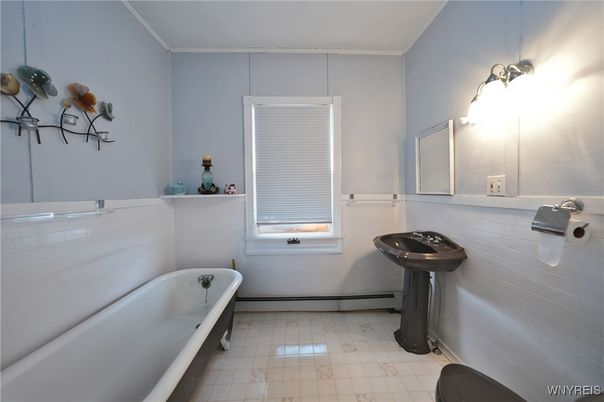 Bathroom, Free Standing Baths, Interior