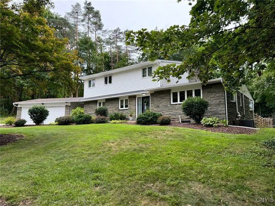 Attached, Backyard, Exterior, Facade, Split Level