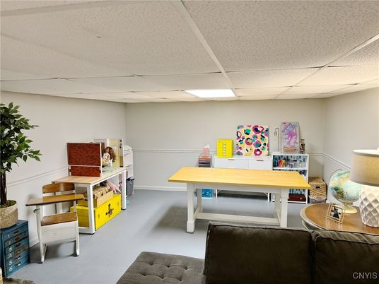 Home Office, Interior