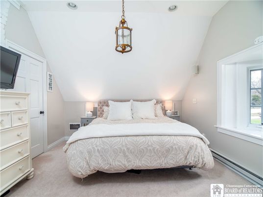 Bedroom, Interior, Pendant Lights