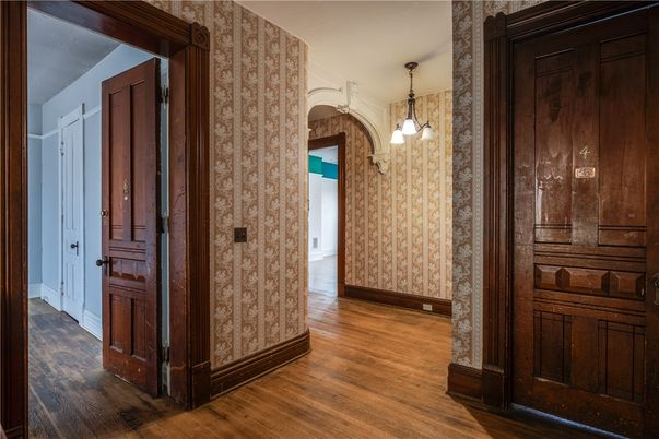 Interior, Pendant Lights, Wood Texture Flooring