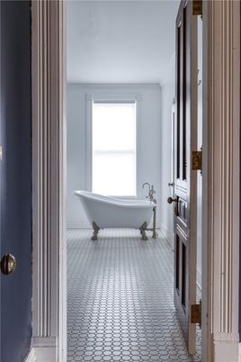 Bathroom, Free Standing Baths, Interior