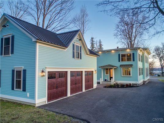Attached, Exterior, Facade, Farmhouse