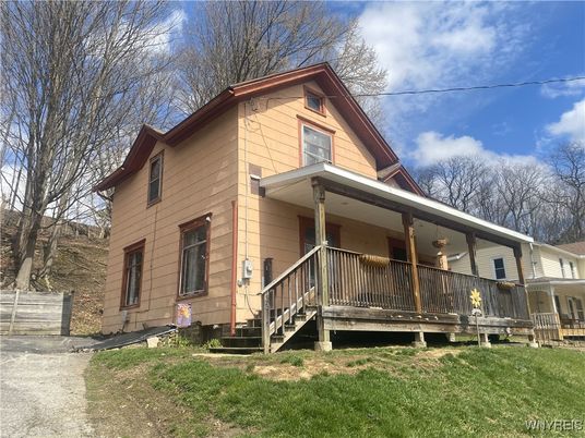 Exterior, Facade, None