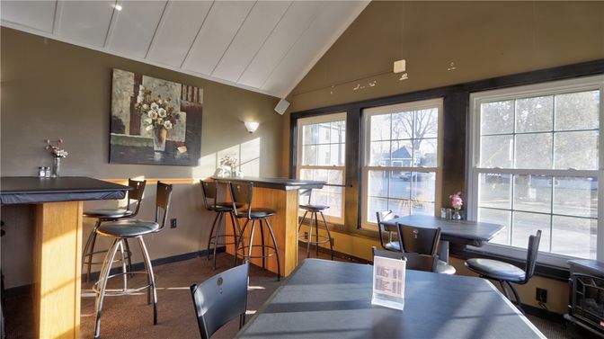 Dining room, Interior