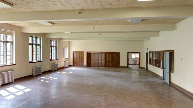 Empty room, Interior, Wooden Beams