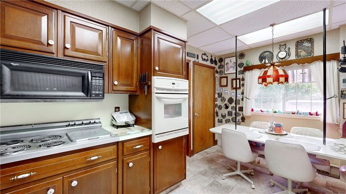 Dining room, Interior, Kitchen, Pendant Lights