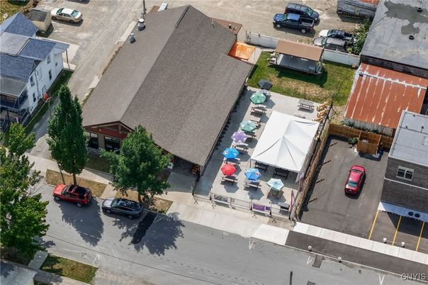 Exterior, Drone