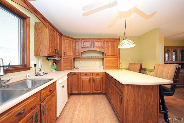 Interior, Kitchen, Pendant Lights, Wood Texture Flooring