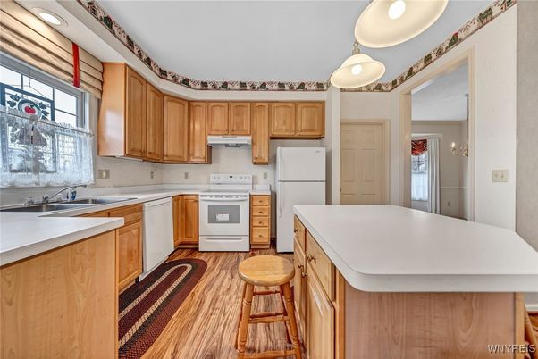 Interior, Kitchen, Pendant Lights, Recessed Lighting, Wood Texture Flooring
