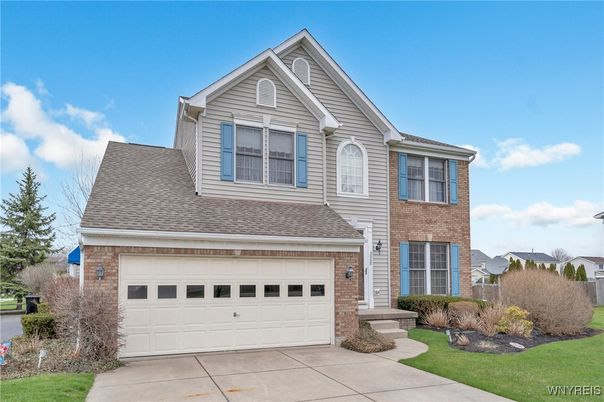 Attached, Exterior, Facade, Brick Facade, Brick Traditional