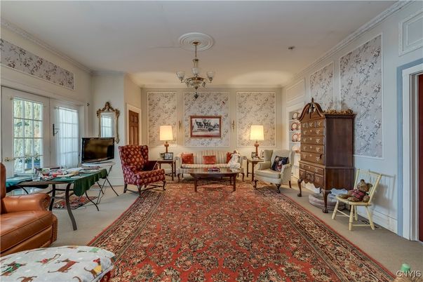 Chandelier, Interior, Living room