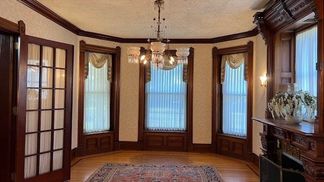 Chandelier, Interior, Wood Texture Flooring