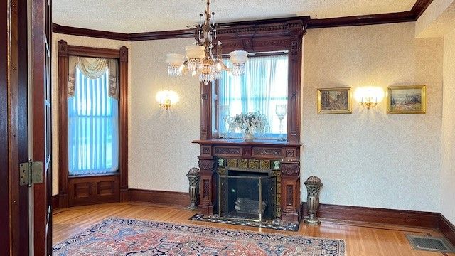 Chandelier, Fireplace, Interior, Wood Texture Flooring
