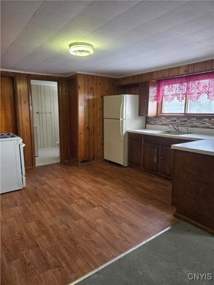 Interior, Kitchen, Wood Texture Flooring, Wooden Walls