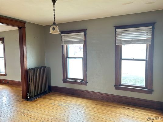Empty room, Interior, Pendant Lights, Wood Texture Flooring