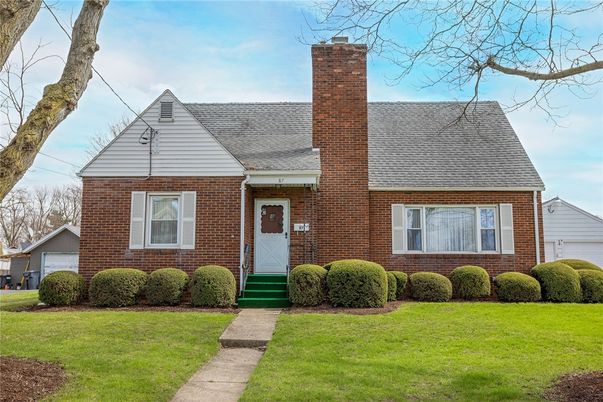 Exterior, Facade, Brick Facade, Cape Cod