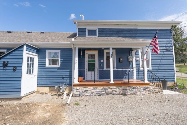 Exterior, Facade, Cape Cod