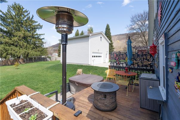 Backyard, Detached Garage, Exterior
