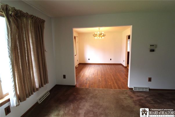 Chandelier, Empty room, Interior, Wood Texture Flooring
