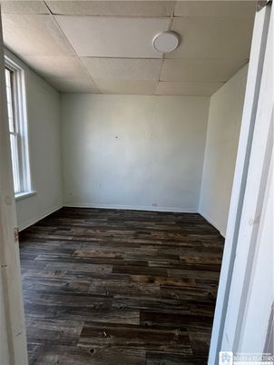Empty room, Interior, Pendant Lights, Wood Texture Flooring