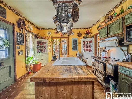 Chandelier, Interior, Kitchen, Wood Texture Flooring
