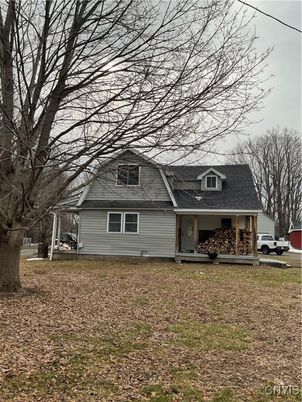 Backyard, Exterior, Facade, Cape Cod