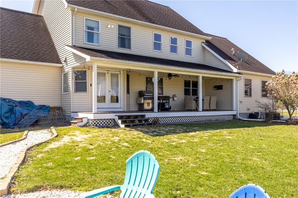 Exterior, Facade, Cape Cod