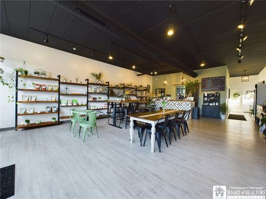 Dining room, Interior, Pendant Lights, Recessed Lighting, Wood Texture Flooring