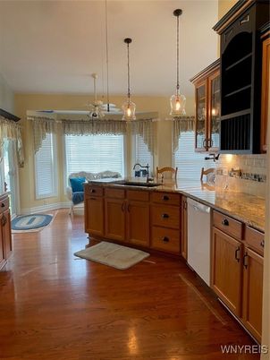 Interior, Kitchen, Pendant Lights, Wood Texture Flooring
