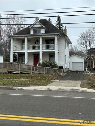 Detached Garage, Exterior, Facade, Queen Anne Victorian