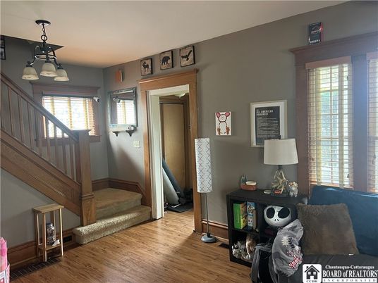 Interior, Pendant Lights, Wood Texture Flooring