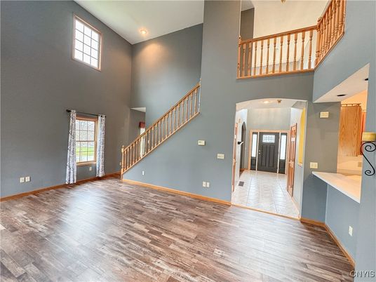 Interior, Recessed Lighting, Wood Texture Flooring