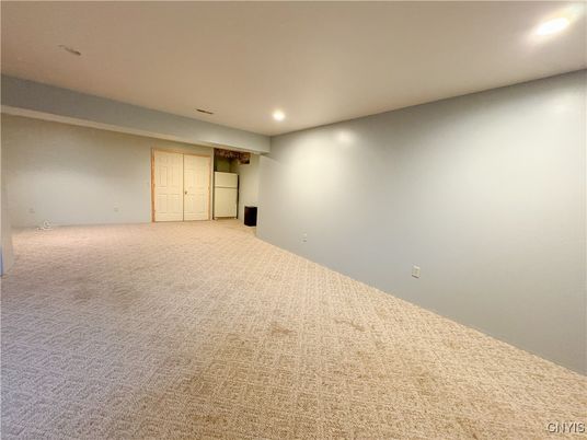 Empty room, Interior, Recessed Lighting