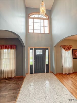 Interior, Pendant Lights, Wood Texture Flooring