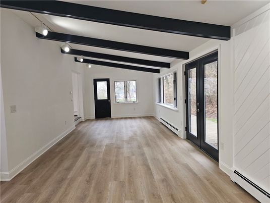 Empty room, Interior, Wooden Beams, Wood Texture Flooring