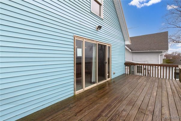 Exterior, Wood Texture Flooring
