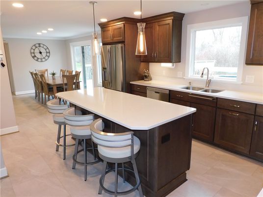 Dining room, Interior, Kitchen, Pendant Lights, Recessed Lighting, Stainless Steel Appliances