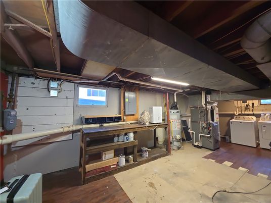 Interior, Washer, Wood Texture Flooring