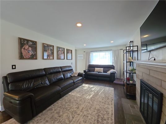 Fireplace, Interior, Living room, Recessed Lighting, Wood Texture Flooring