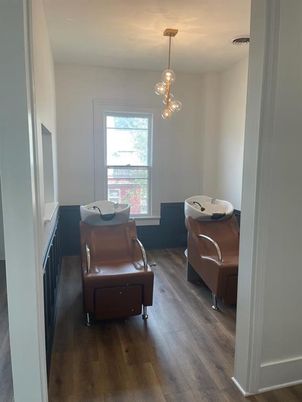 Interior, Pendant Lights, Wood Texture Flooring