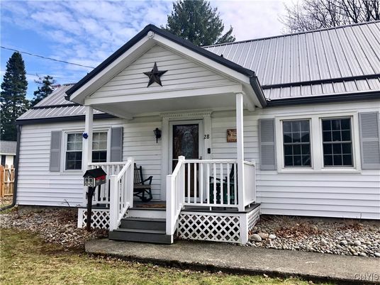 Exterior, Facade, American Craftsman