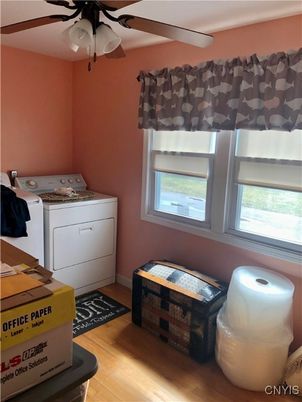 Interior, Washer, Wood Texture Flooring