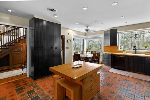 Dining room, Interior, Recessed Lighting