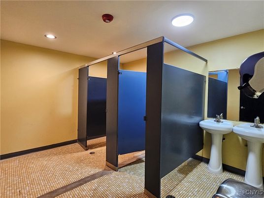 Bathroom, Interior, Recessed Lighting