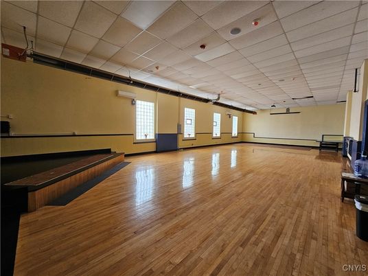 Empty room, Interior, Pendant Lights, Wood Texture Flooring