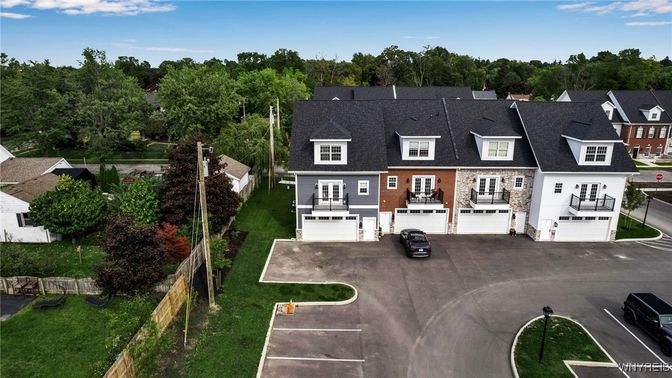 Exterior, Drone